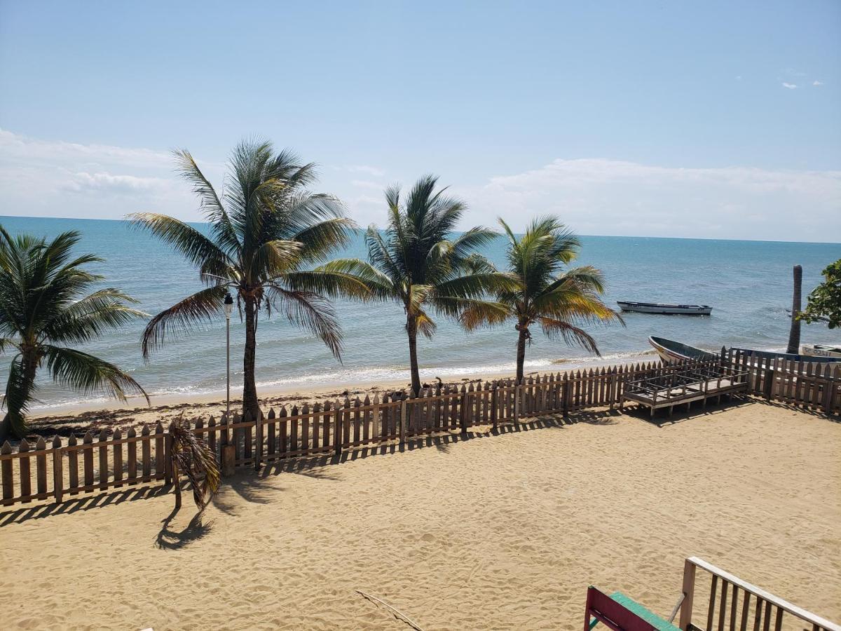 Pal'S On The Beach - Dangriga, Belize Ngoại thất bức ảnh
