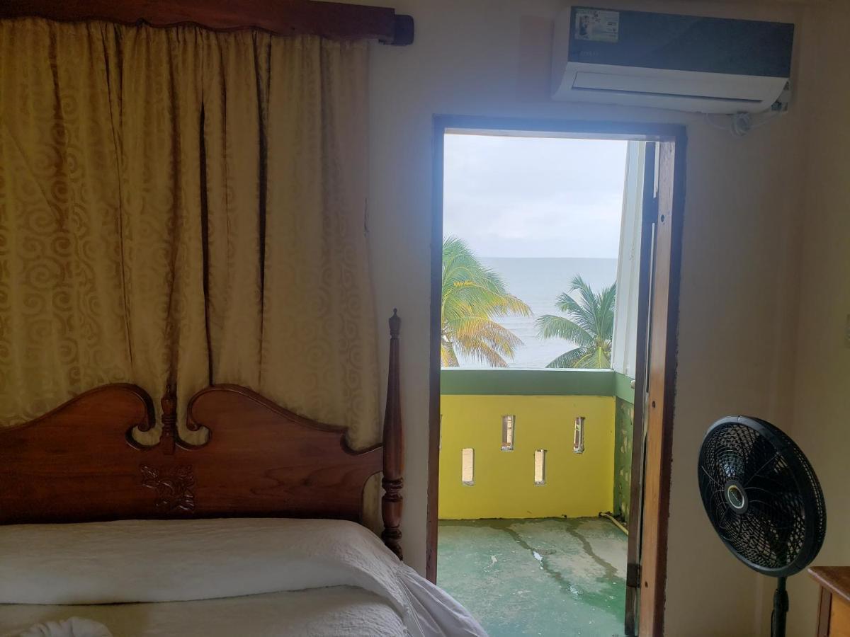 Pal'S On The Beach - Dangriga, Belize Ngoại thất bức ảnh