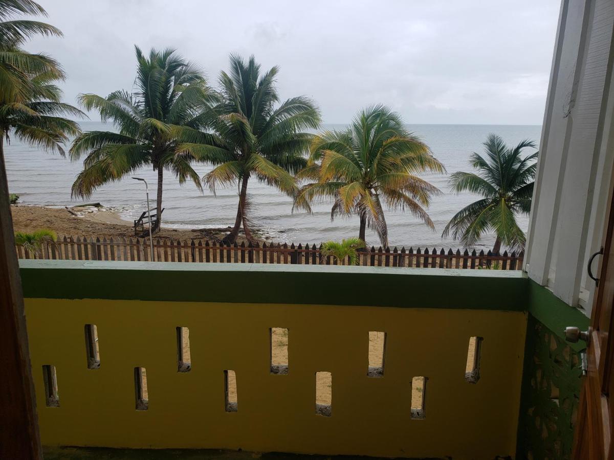 Pal'S On The Beach - Dangriga, Belize Ngoại thất bức ảnh